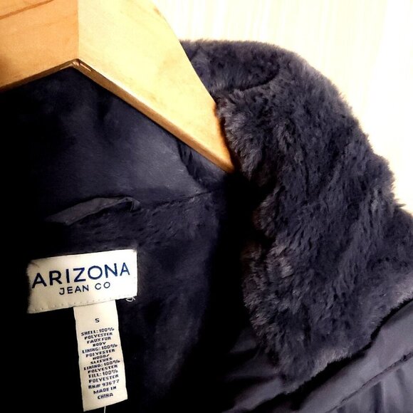 Arizona Juniors New Slate Blue Heavyweight Cropped Puffer Coat Small - Picture 6 of 9